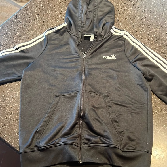 Adidas youth jacket - Picture 1 of 4